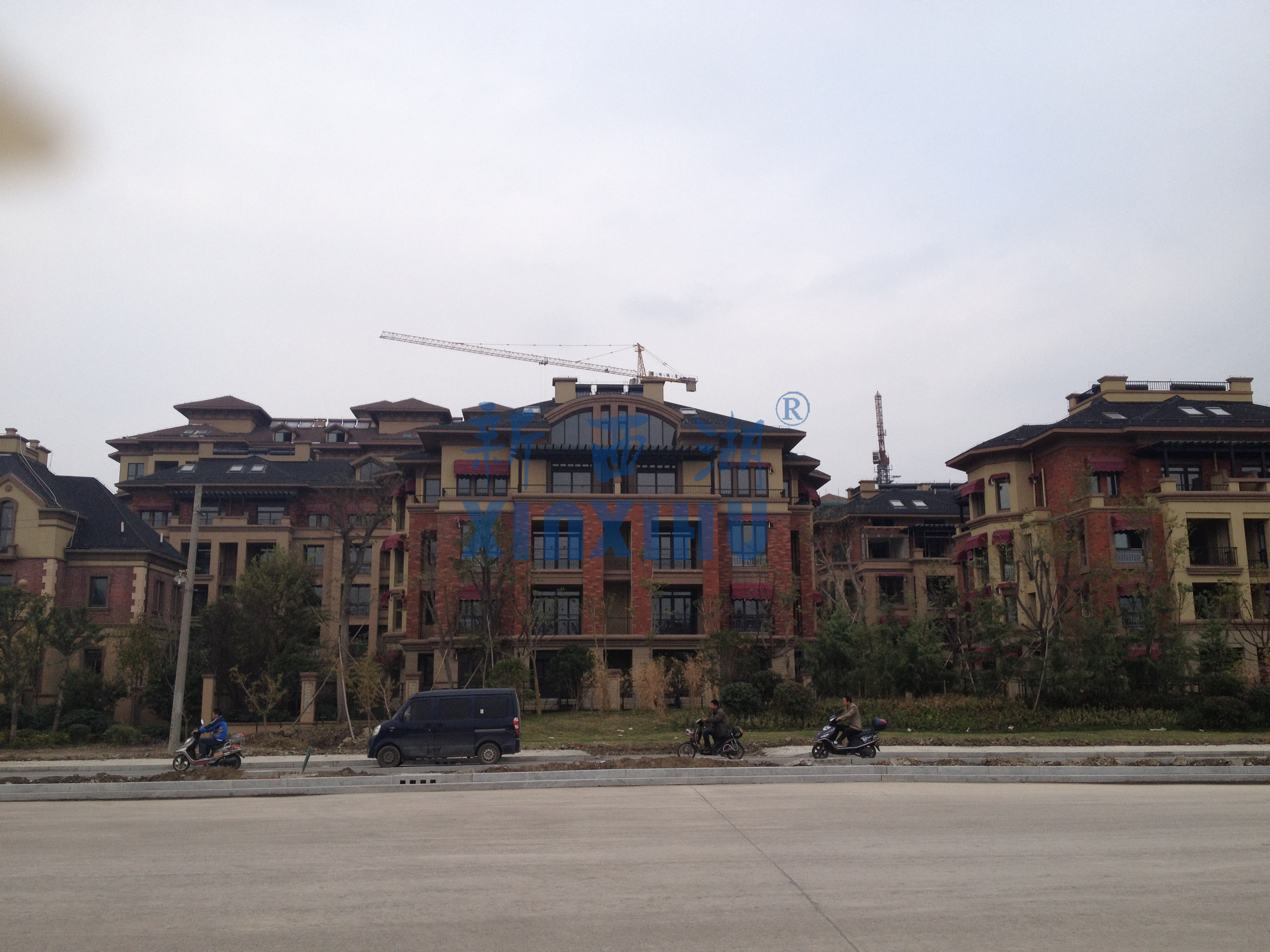 中遠(yuǎn) 依云灣